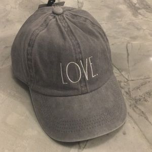 🆕Rae Dunn LOVE Hat